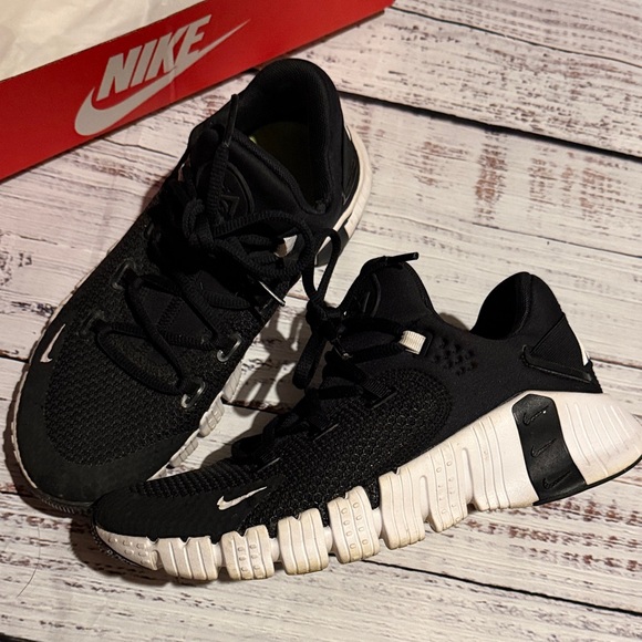 Nike Shoes - Nike Metcon Shoes
